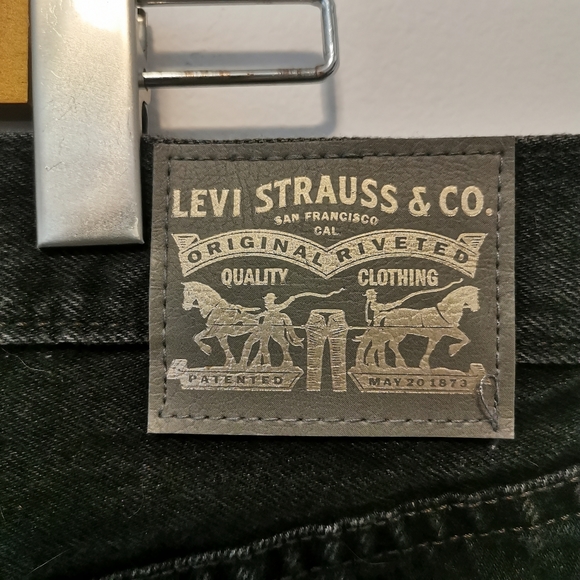 LEVIS | Black distressed denim Jean shorts Sz 29 - Picture 5 of 7